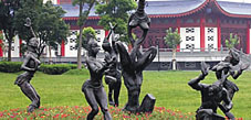 上海东方绿洲铜雕塑
